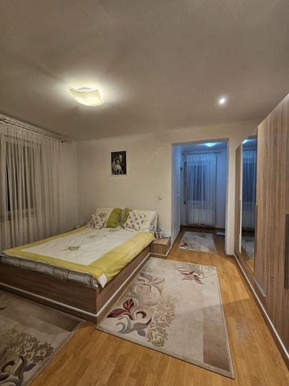 Vila  Oradea zona Iorga 420 mp ,teren 2000 ml - 12