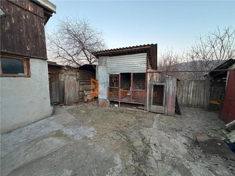 Casa tip parter zona Cernatesti - 17