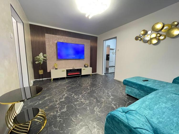 Apartament 2 camere complet renovat - etaj 2 - Podu Ros - 1