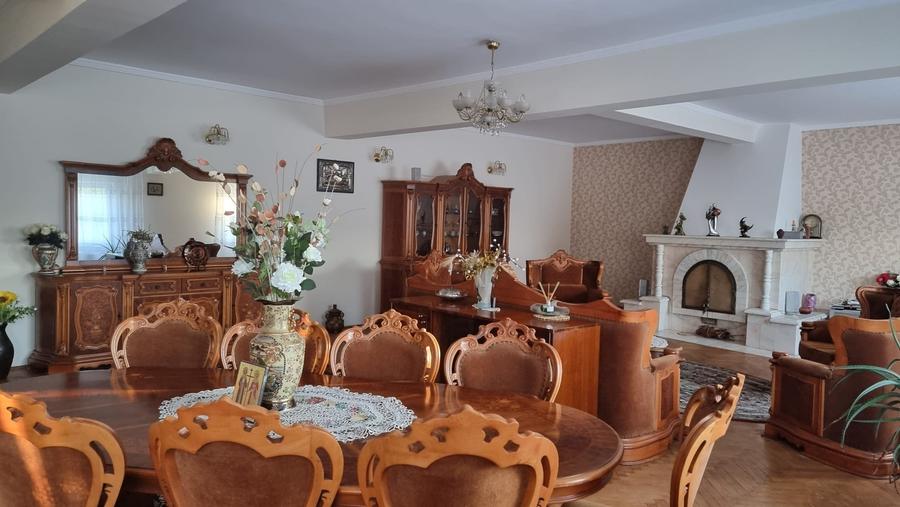 Casa cu 4256 mp teren, la 3 km de Rm  Valcea - 1