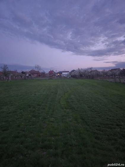 Vand casa cu teren, 1800 mp - 1