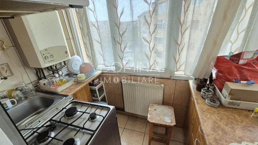 Vanzare apartament 2 camere, situat in Targu Jiu, strada Slt. Corneliu Bordei - 5