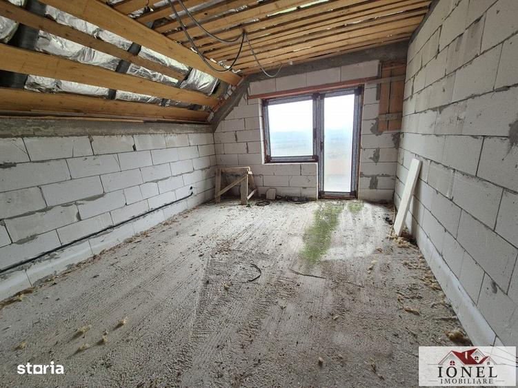 Casa la rosu de vanzare in Alba Iulia - 6