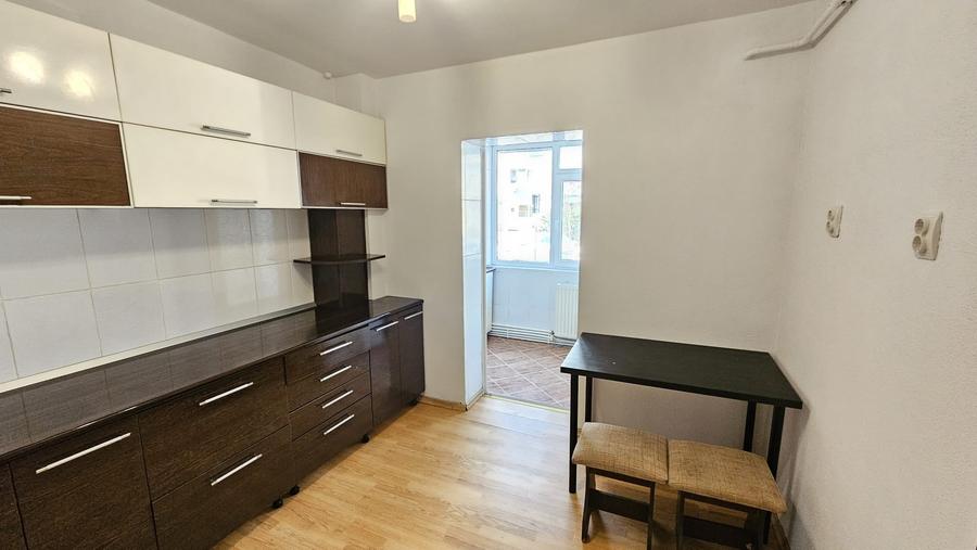 3 CAMERE, ZONA IREG, PARTER,  MOBILATE, CENTRALA TERMICA 90.000 EURO - 11