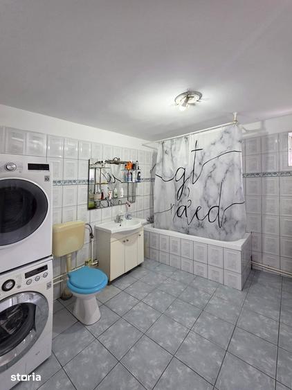 Muntele Mare | Casa cu 5 Camere | 8 Minute de Metrou | COMISION 0% - 13