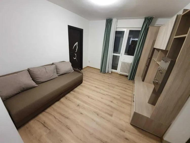 Apartament cu 2 camere, etaj 2/10, zona Alexandru cel Bun - 4