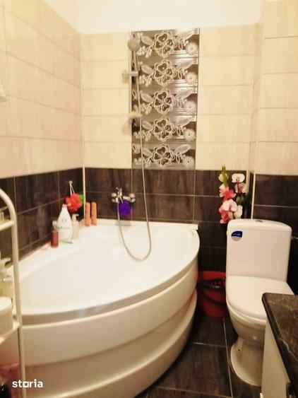 Apartament penthouse - 3 cam,2 bai, terasa mare , 2 locuri de parcare - 20