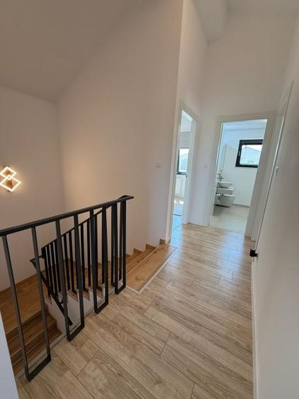 Casa spatioasa de inchiriat / vanzare in Complex Liziera de Lac - Frumusani - 5