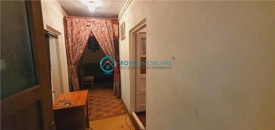 Royal Imobiliare - Vanzare Casa in zona Sud - 36