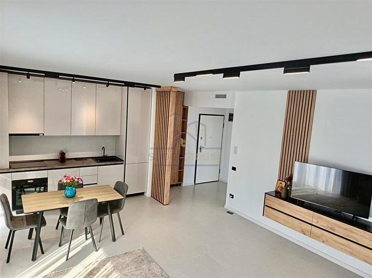 Apartament cu 2 camere semidecomandat în Păulești