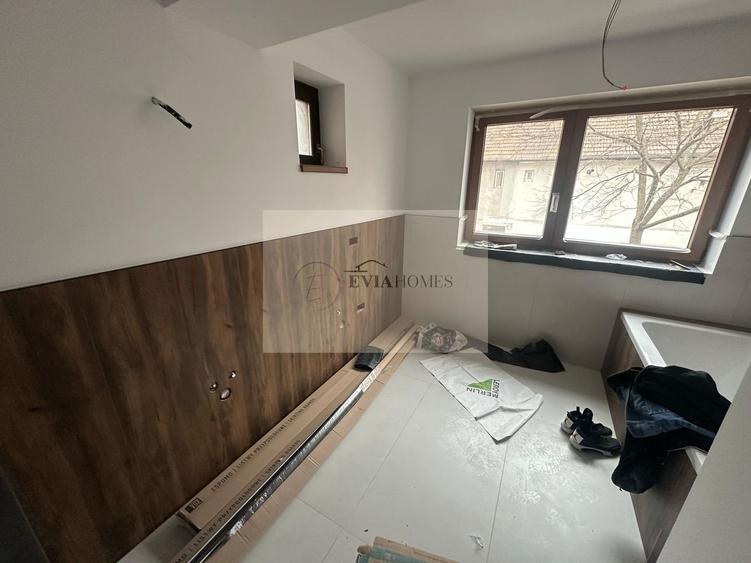 4 camere/ 2 bai / parcare in curte / zona strazii Bucuresti / 2350E mp - 7