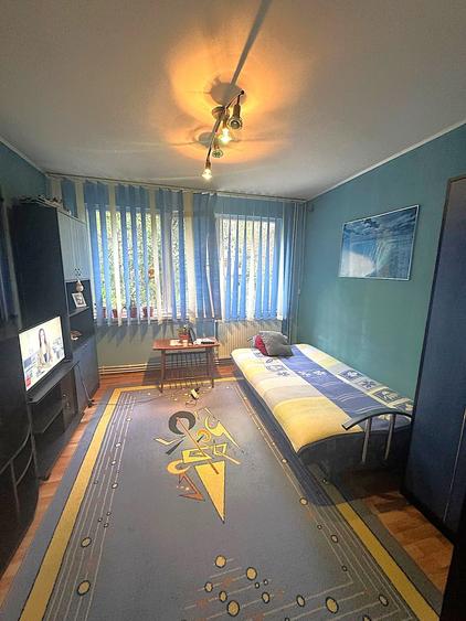 Apartament spatios, trei camere semidecomandate, etaj 1 din 4, Tiglina 3 - 2