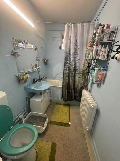 Apartament 3 camere &icirc;n zona STRAZII BORSEC - 4