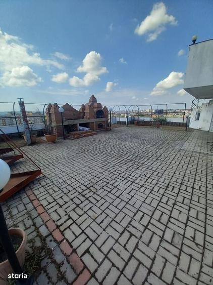Apartament cu 4 camere în Central