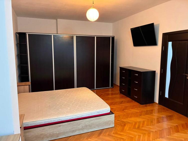 Apartament 2 camere, 60 mp, central, Str. Lucian Blaga, mobilat/utilat - 1