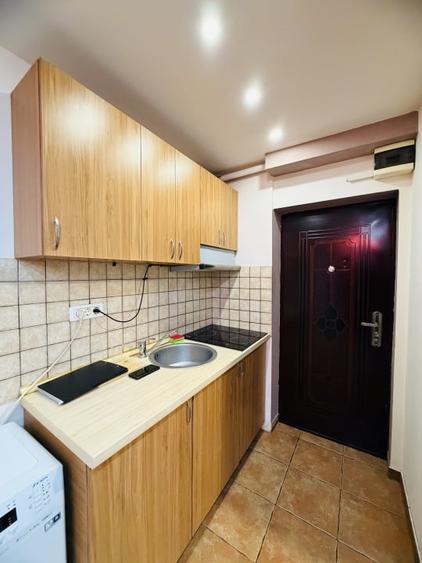 Garsoniera mobilata utilata, etaj4/5, zona Dambovita - 4