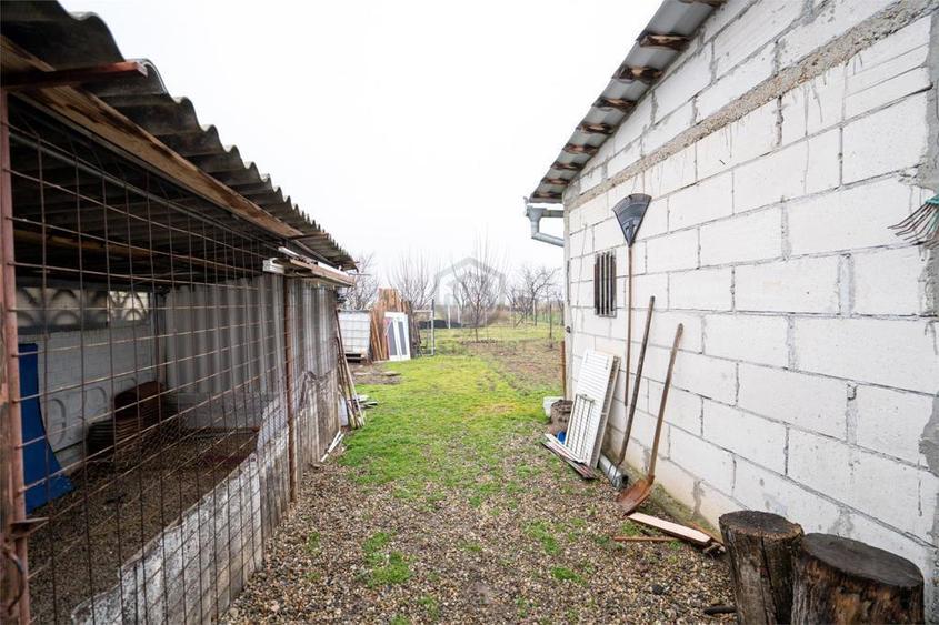 Casa cu 4 camere si 1000 mp teren Santandrei - 12