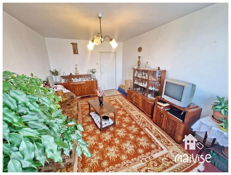 Apartament 3 camere de vanzare, str.Tudor Vladimirescu - 6