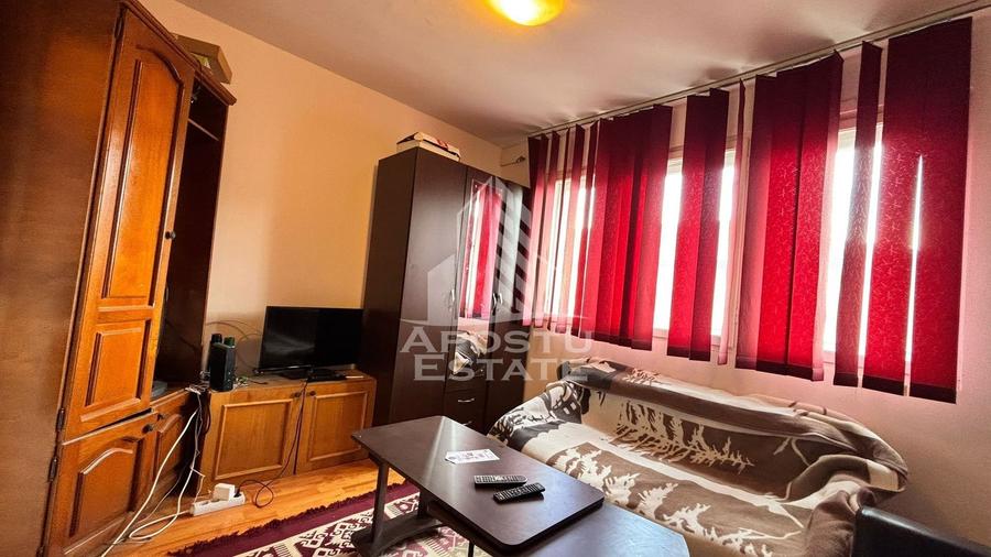 Garsoniera mobilata si utilata in UMT, bloc izolat - 3