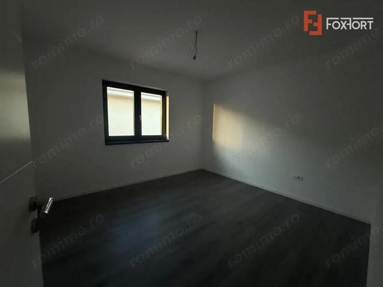 Duplex 5 camere 124 mp utili, despartit prin carport, Chisoda - 11