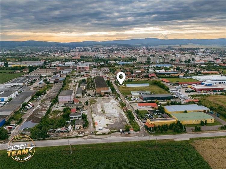 FILM! 4.600mp,aria industriala,utilitati aproape:hala,depozit,service auto - 1