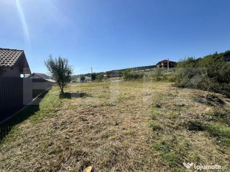 Teren de vanzare 925 mp, zona Valea Jelnei - 2