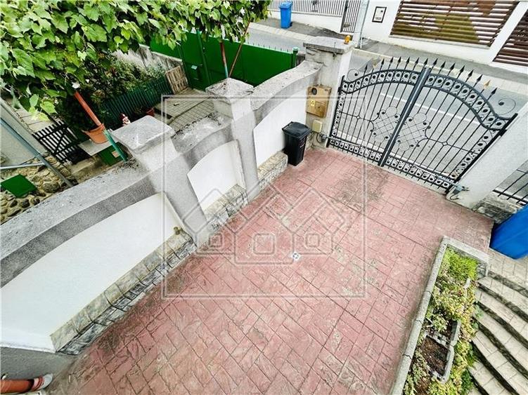 Casa de vanzare in Sibiu - individuala - 278 mp utili - - 43