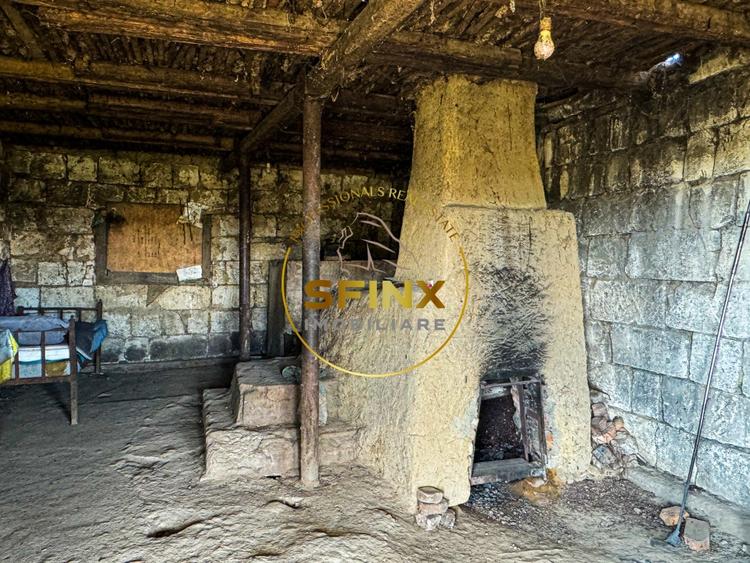 Teren intravilan cu potential de investitie 62000mp - 14