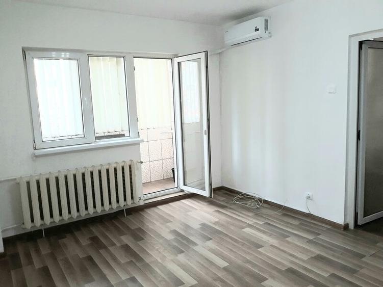 Mosilor, Traian, Eminescu, stradal 1/8 sdec renovat nemob utilat partial - 1