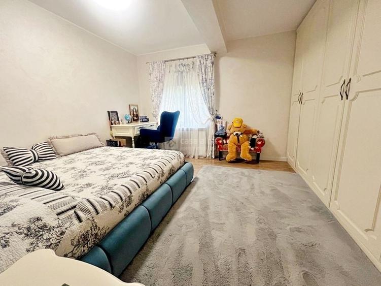 Eleganta si confortul se intalnesc aici! Proprietate superba de vanzare - 10