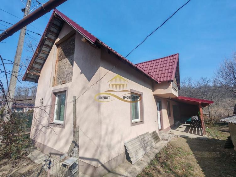 Casă de vânzare din BCA, in PARAVA - 18