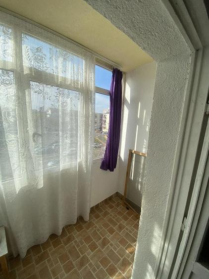 Apartament 4 camere , M16 , decomandat , etaj 3 din 4 , Bd. Muncii - 3