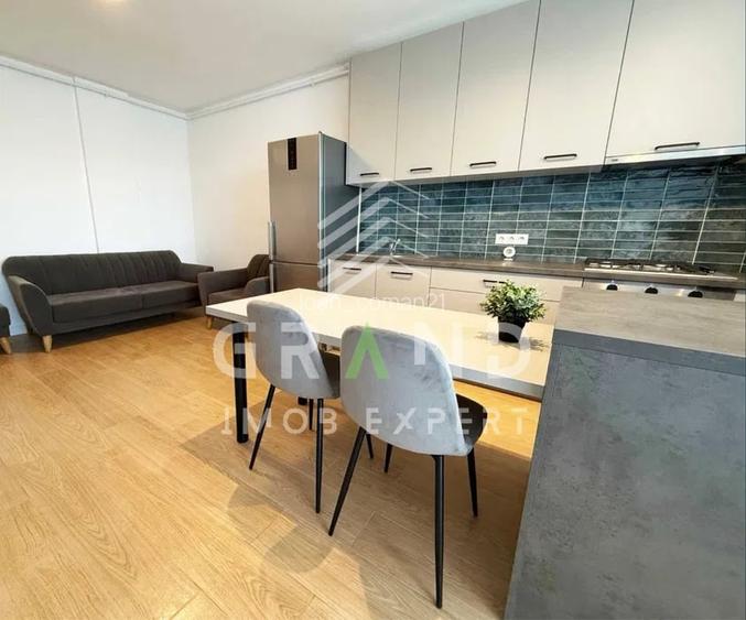 Apartament nou ultrafinisat cu 2 balcoane si parcare-Apahida,str.Traian
