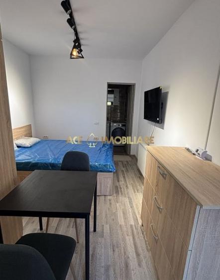 Garsoniera de inchiriat | Titan | Metrou | 25 mp | centrala | curte - 2