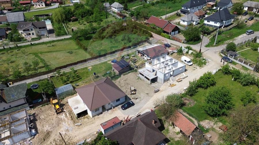 DE VÂNZARE – Casă modernă pe un singur nivel, Tăuții de Sus - 5
