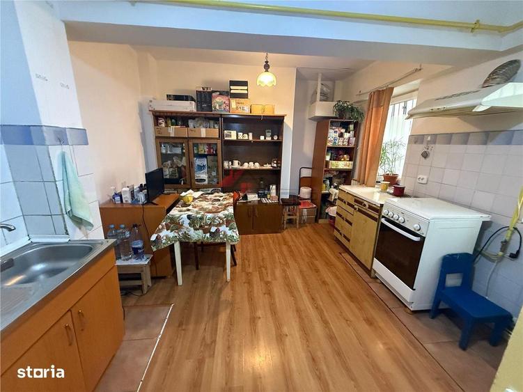 Apartament cu 2 camere decomandat, etajul 1 - Centru - Palas Mall. - 4