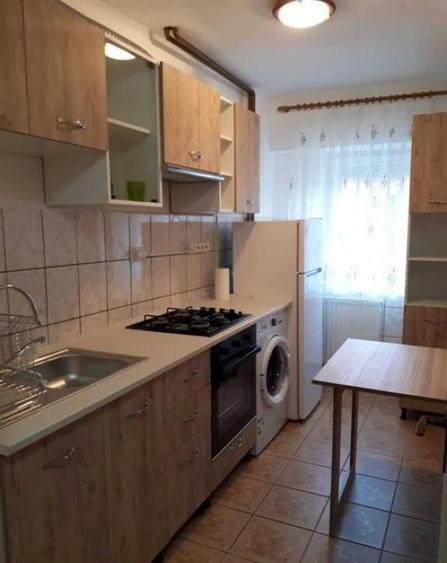 1 camera langa Facultatea de Medicina - 3