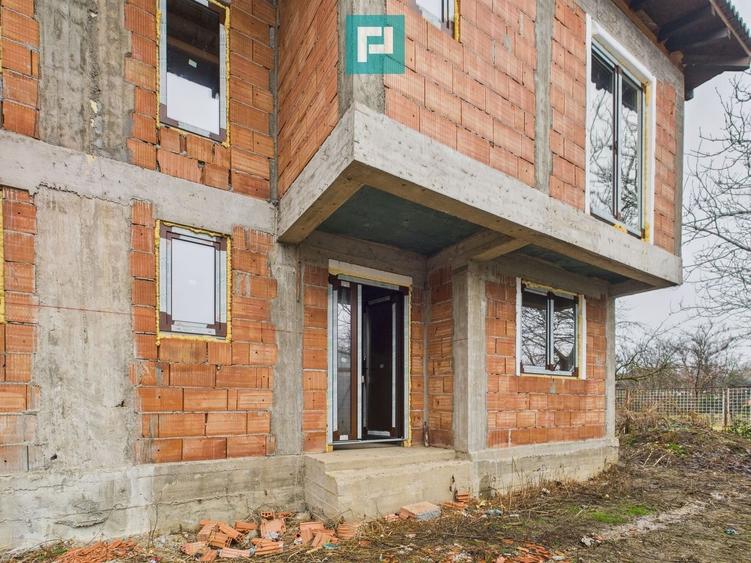 Duplex solid 120 mp, intimitate și calm in Chisoda - 24