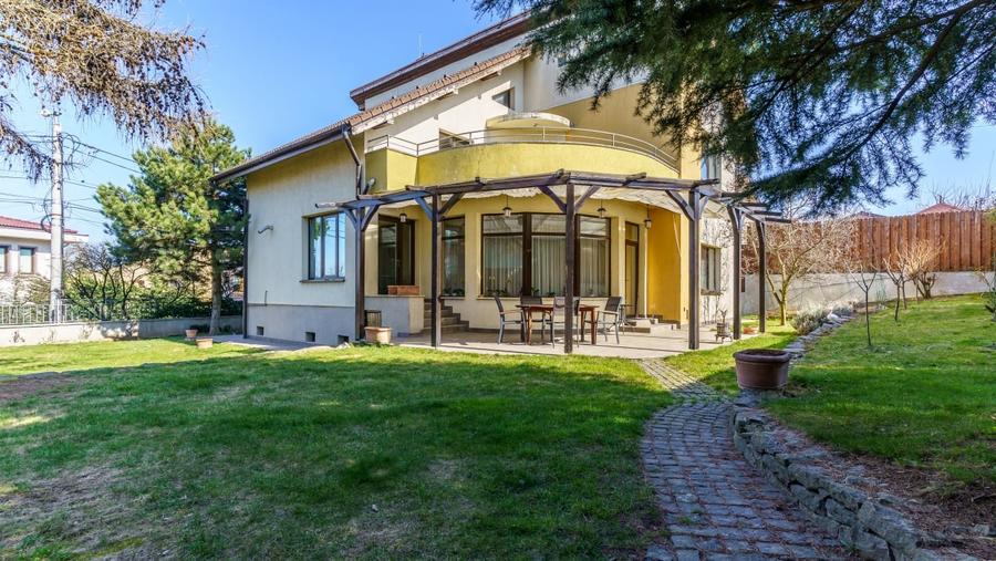 Casa individuala  de vanzare - cartier Europa - 1