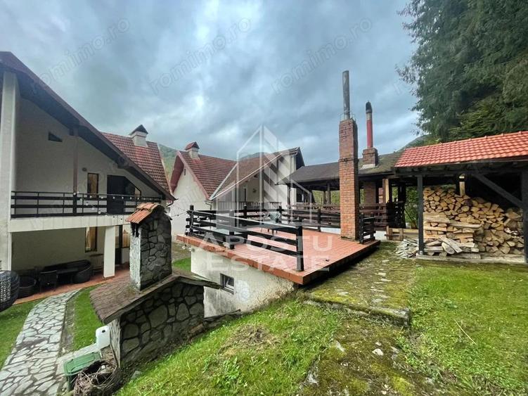 Vila tip duplex, P+1E+M, Poiana Marului - 1