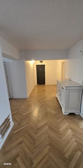 Ultracentral, etaj 1 , vanzare apartament 4 camere - 9