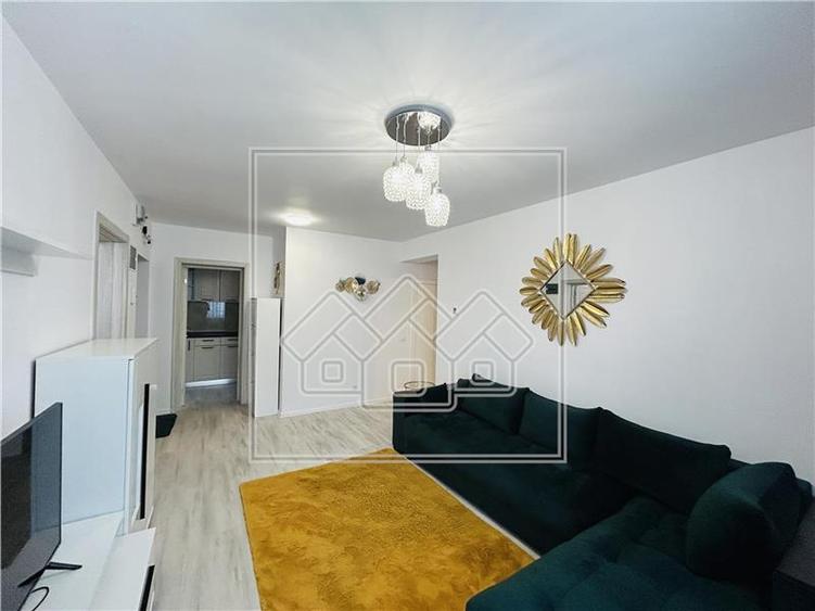 Apartament de inchiriat in Sibiu - 3 camere, balcon, renovat - Strand - 10