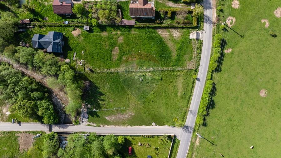 Duplex cu 3 camere cu Teren 700 Mp în Glăjărie