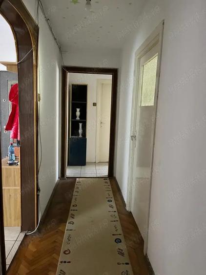 4 cam dec 2 bai centrala proprie etaj intermediar zona Dacia - 7