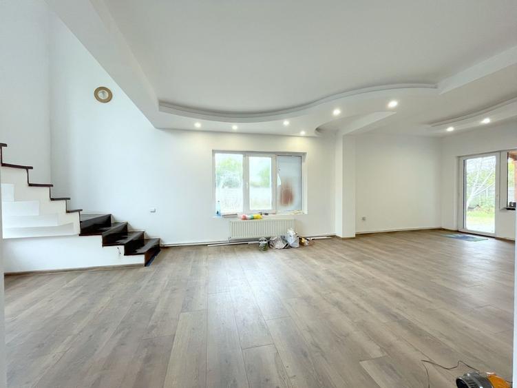 Casa individuala zona Kaufland - intrare Dumbravita - 1