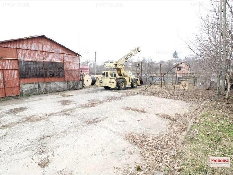 Hala 230 mp + birouri 100 mp + teren 2.370 mp - 2