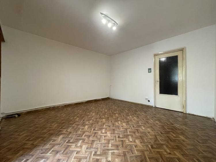 Garsonieră semidecomandată în Dâmbul Rotund