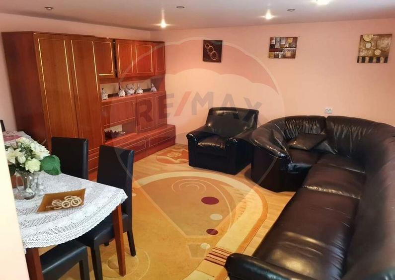 Casa traditionala De Vanzare cu 5 Hectare de teren - 9