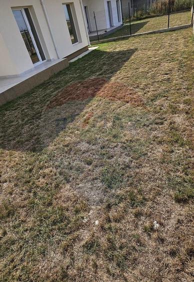 Casa / Vila cu 4 camere de vanzare - 10