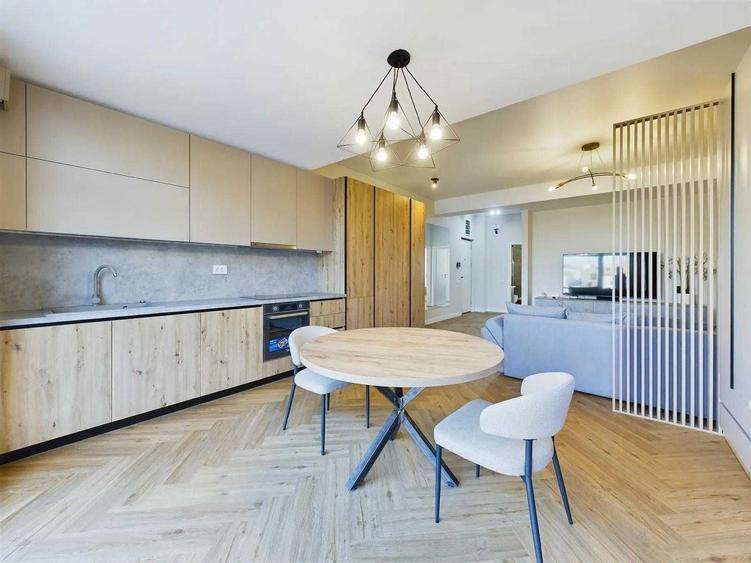 Apartament cu 2 camere decomandat în Pipera